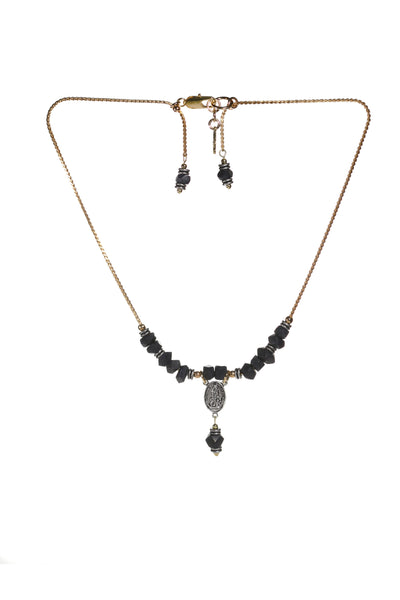 Artifacts World handmade boho jewelry, short necklace made in Canada